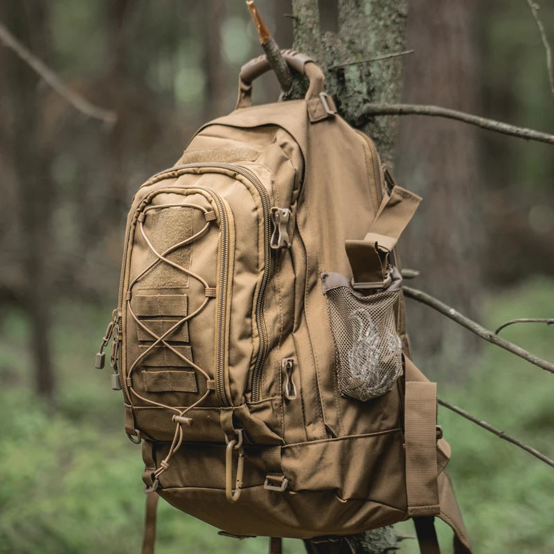 65L Outdoor Tactical Backpack, Men's Outdoor Hiking Bag, Large Capacity Rugged Military Style for Traveling or Camping or School