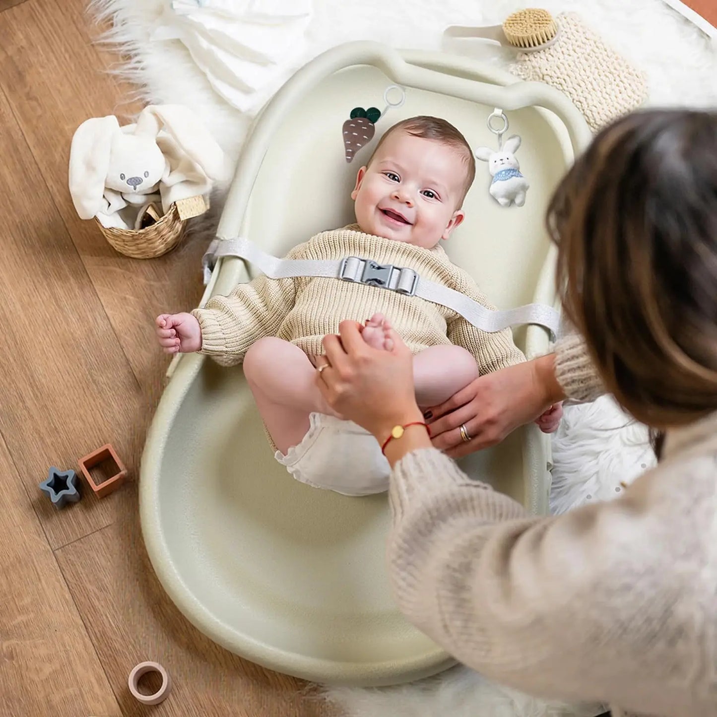 Multifunction Baby Care Station For Safe Changing And Travel
