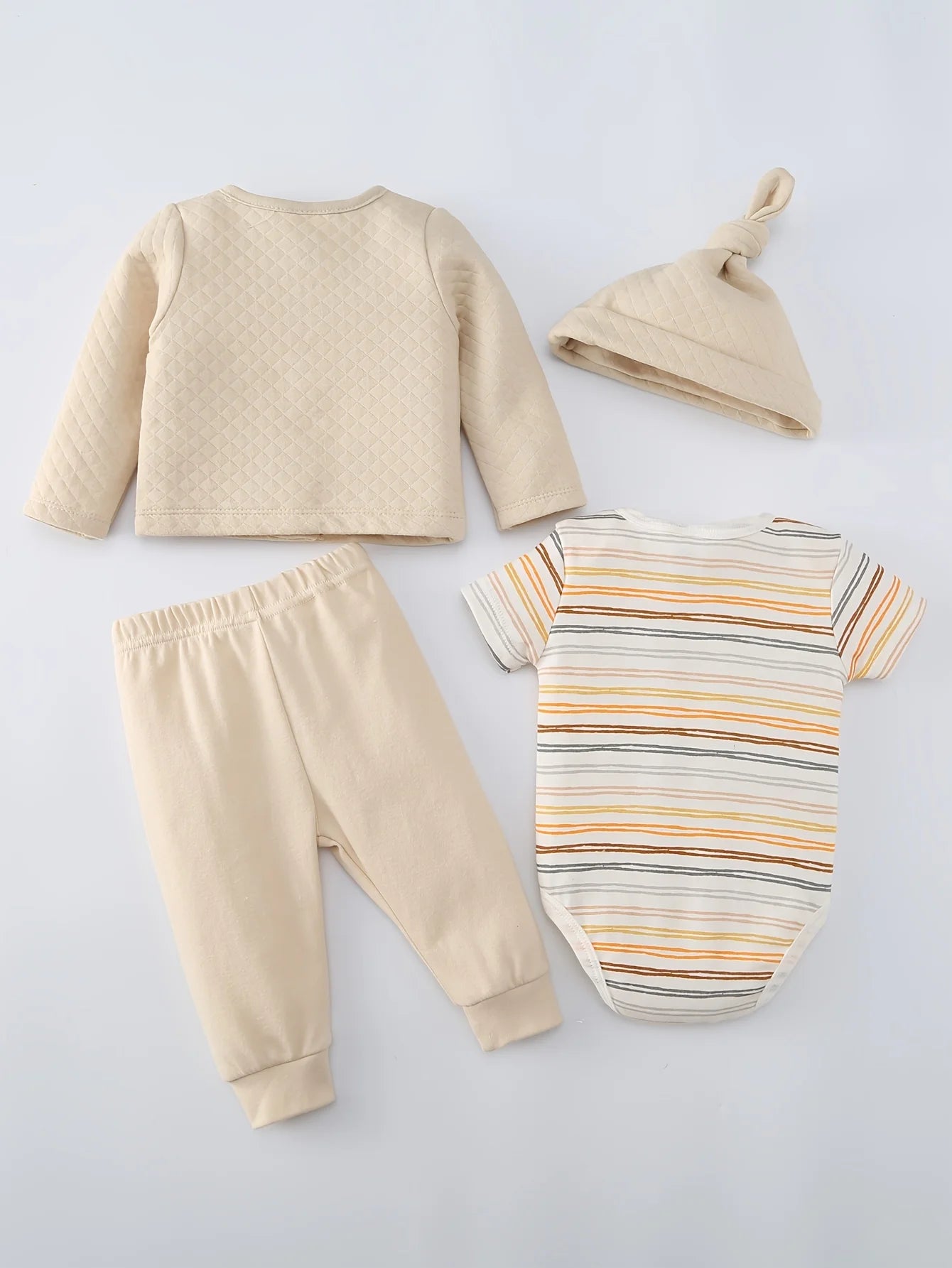 4pcs Infant Autumn & Winter Set, Crew Neck Outfit Including Thick Coat, Long Pants, Short Sleeve Romper and Hat, Cotton Sweat-absorbent Outerwear, Neutral Infant Set for Picture Sessions or Dressing UP for Special Days.