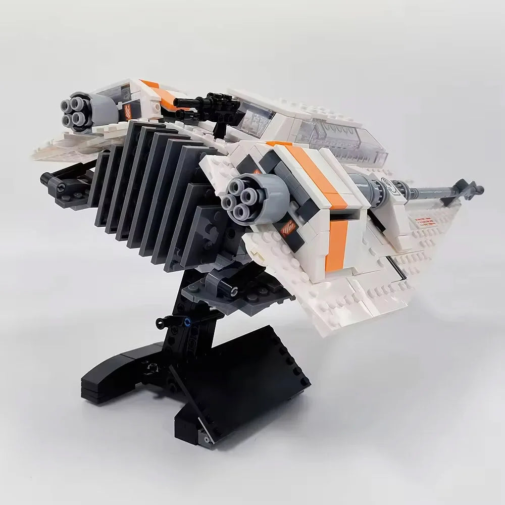 Creative 1006pcs Snowfighter Brick Model Building Blocks SciFi set for kids and adults, for creative play.